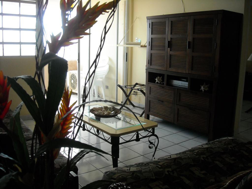Ocean Front Apartment Лукильо Екстериор снимка