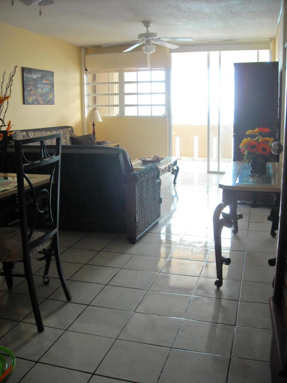 Ocean Front Apartment Лукильо Екстериор снимка