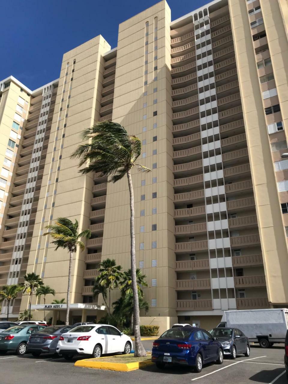 Ocean Front Apartment Лукильо Екстериор снимка